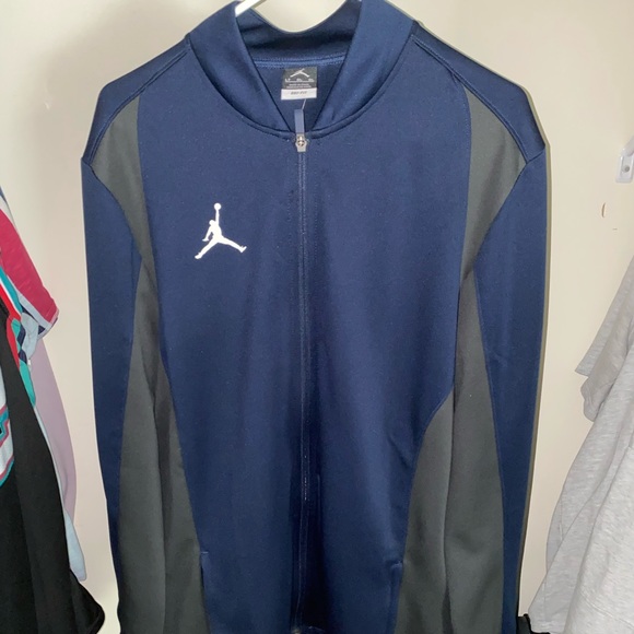 Jordan Sweatshirt - Picture 1 of 3